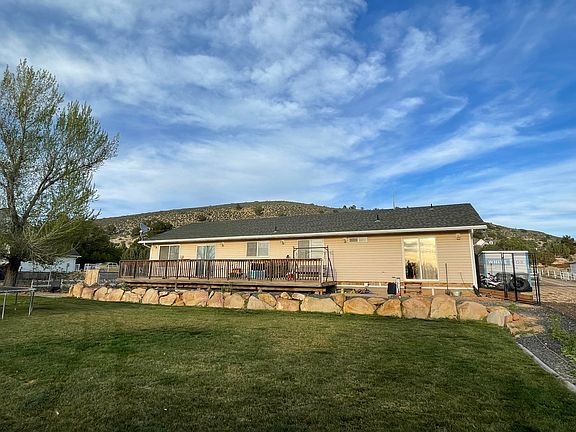 3rd image of 8129 N Diamond Valley Dr