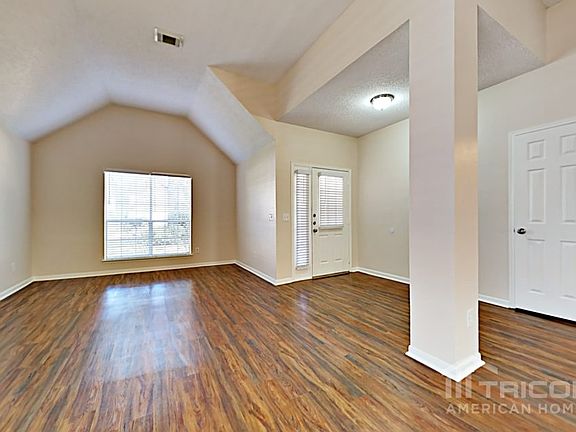 4th image of 1611 Newmark Dr
