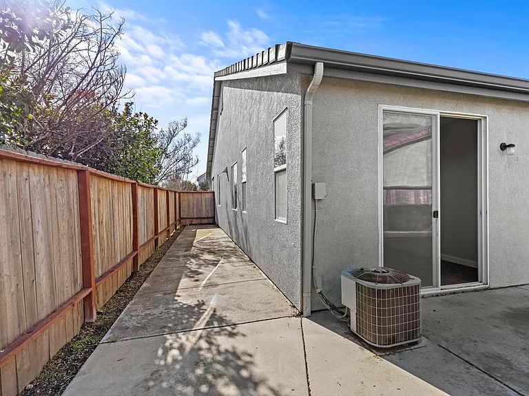 Morgan Way — Photo 35