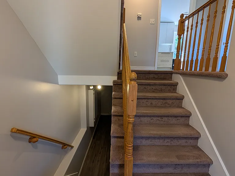 14 Stone Hill Pl — Photo 2