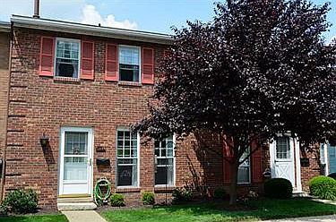 1st image of 633 Newton Sq