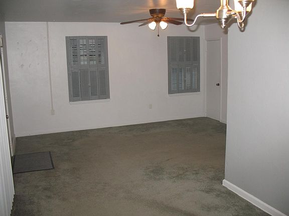 Livingroom/Diningroom