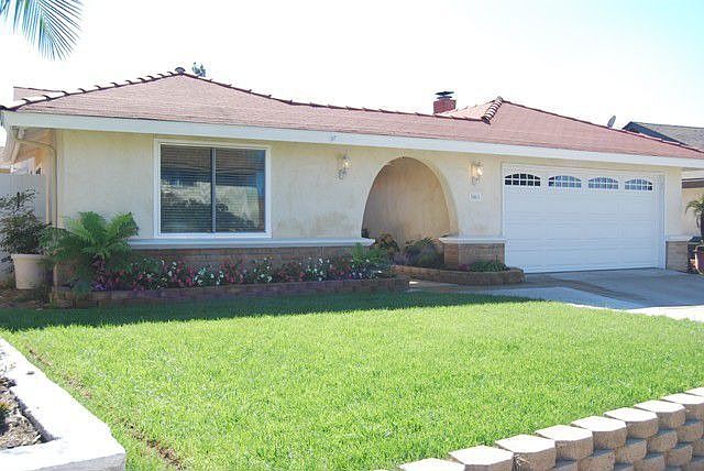 Front, lawn, flowers, entry