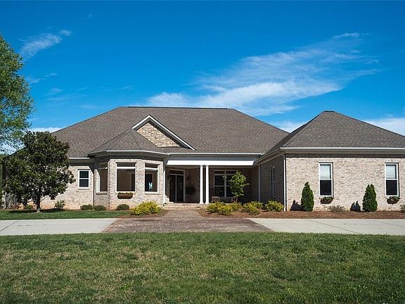 5th image of 7698 Crabtree Valley Ct