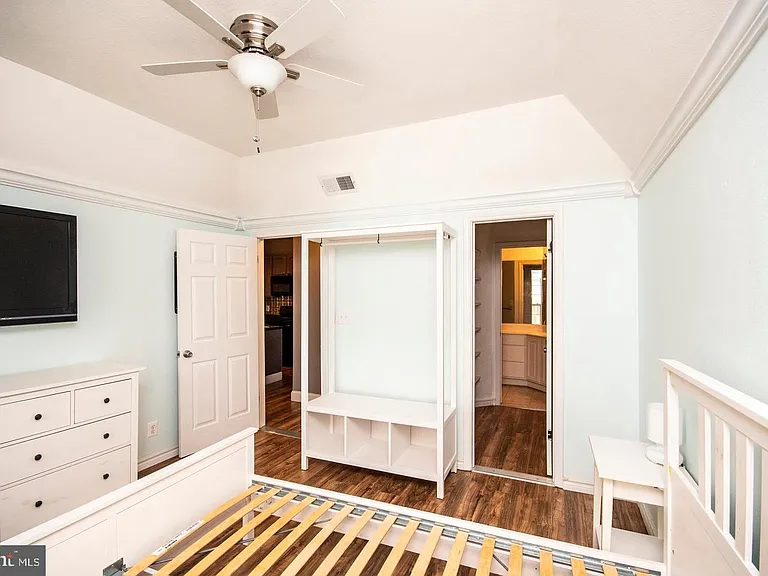 3920 Penderview Dr #324 — Photo 37