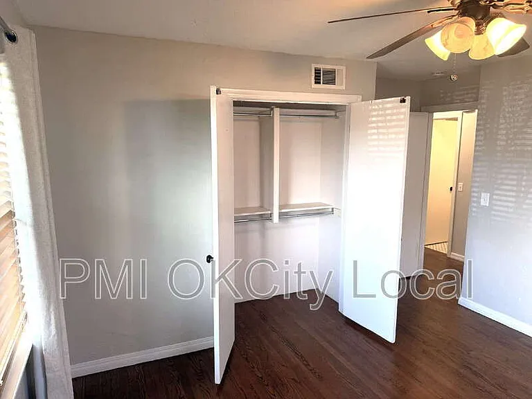 3025 NW 67th St — Photo 16