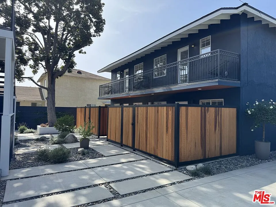 4 bed, 2.0 bath, 1200 sqft, $4,400 — Photo 4