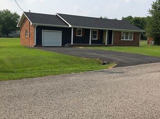 505 Pineridge Dr, Hopkinsville, KY 42240