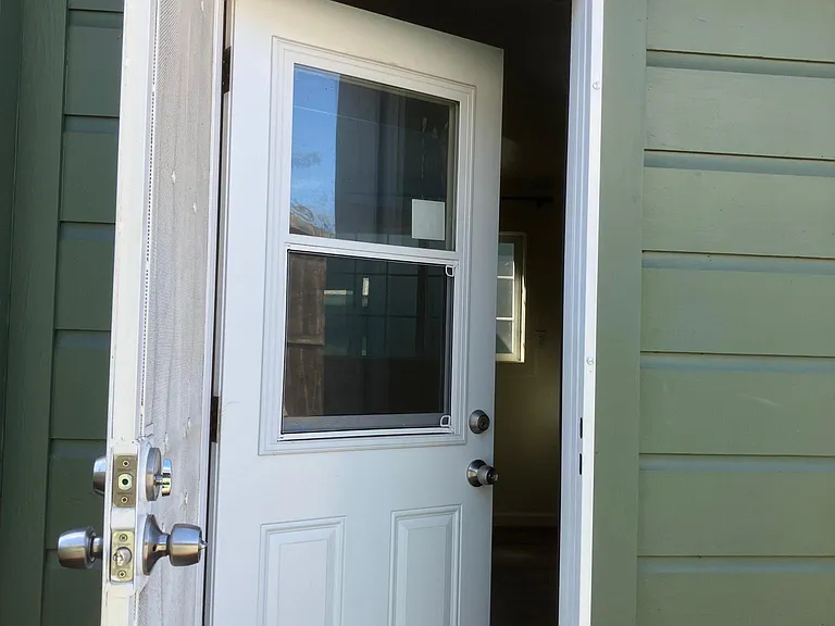 411 Cedar St #D — Photo 2