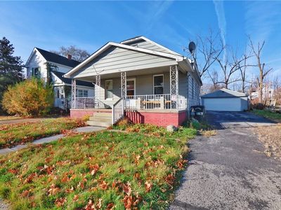 243 Fairlawn Ave, Elyria, OH, 44035