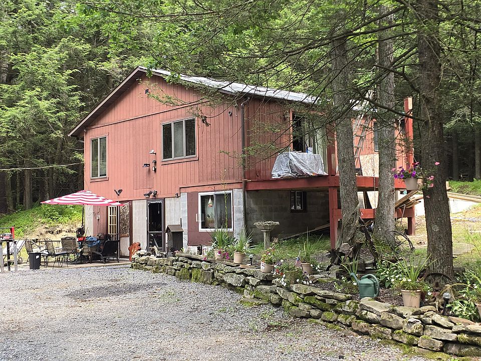 1st image of 120 Redenbach Ln
