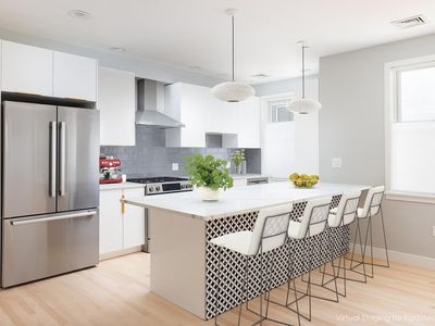539-543 E 3rd St #201, Boston, MA, 02127