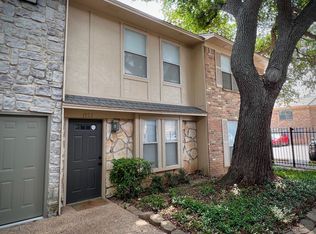 1353 S 11th St #C16, Waco, TX 76706