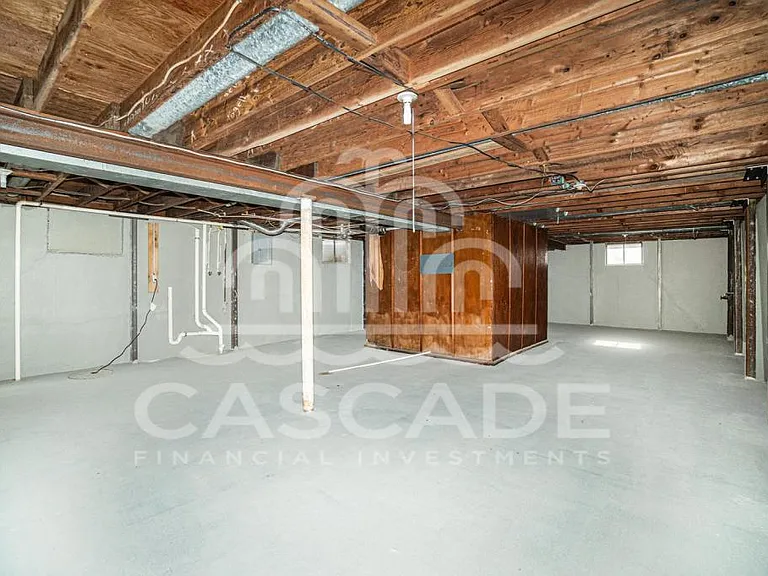 403 NW Village Dr — Photo 13
