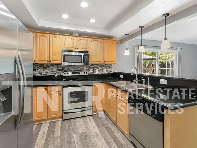 15 La Sara Ct — Photo 3