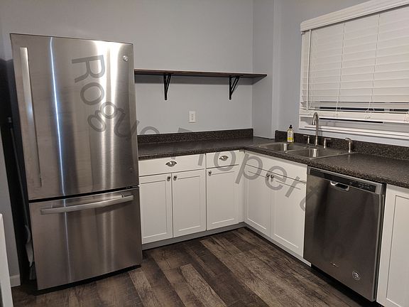 3rd image of 847 Sackett Ave