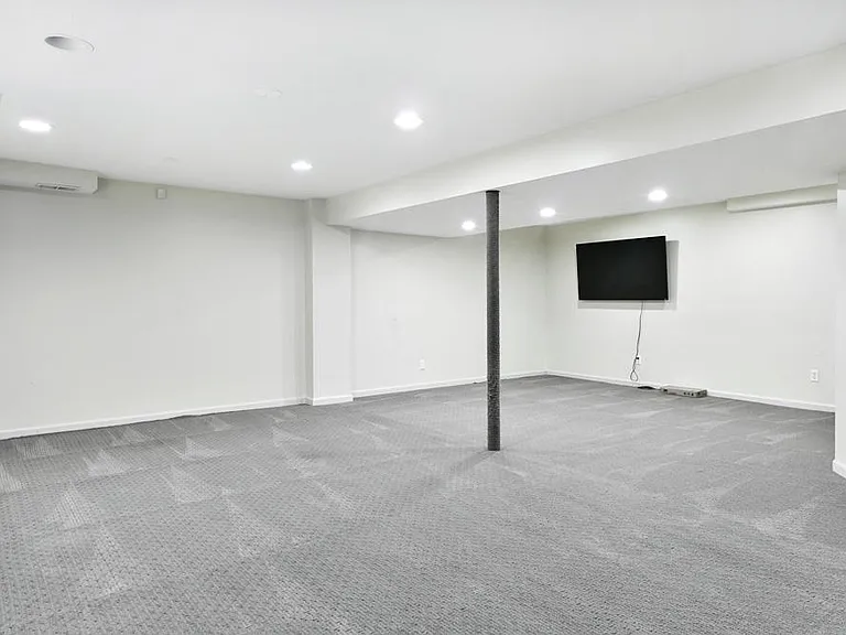 Recreation/Entertainment/Office Area/Play Room on Lower Level