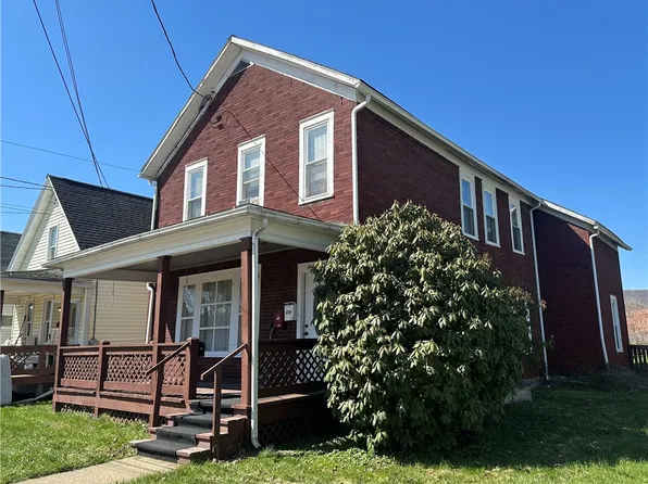 47 Bishop St, Bradford, PA 16701