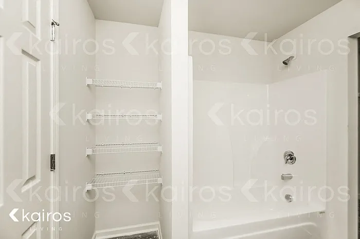 618 Cartecay Dr — Photo 8