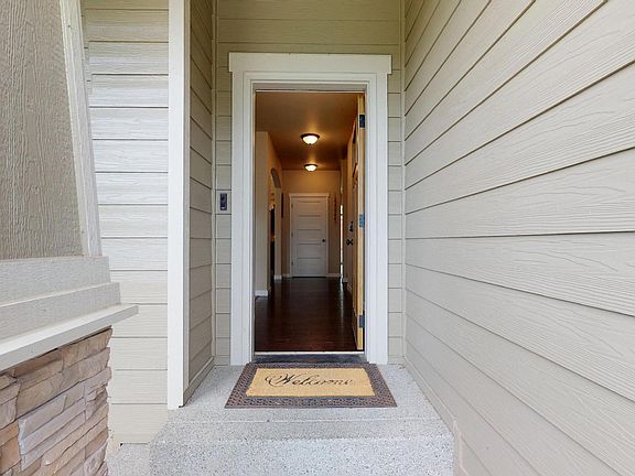 2nd image of 14903 91st Ave SE