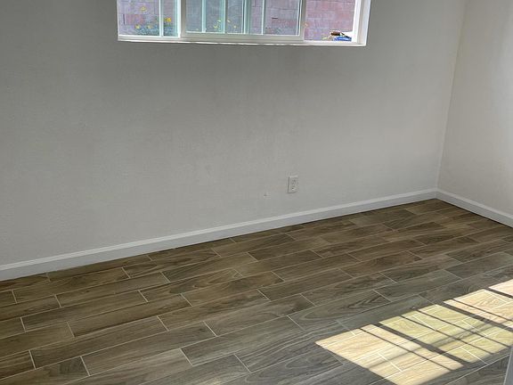 5th image of 2318 Kern St