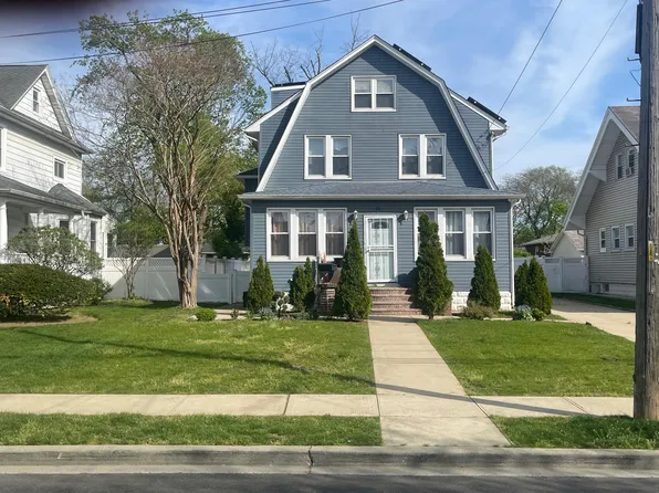 58 7 Street, Valley Stream, NY 11581