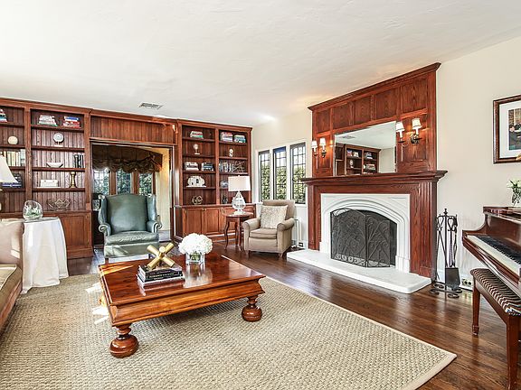 Gorgeous living room