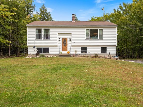 3rd image of 28 Highland Pines Road