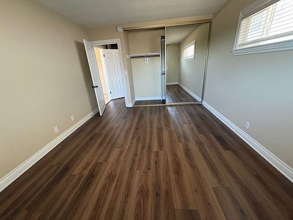3rd image of 718 21st St APT E