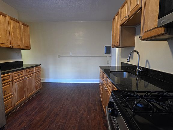3rd image of 1499 Ella T Grasso Blvd #1B
