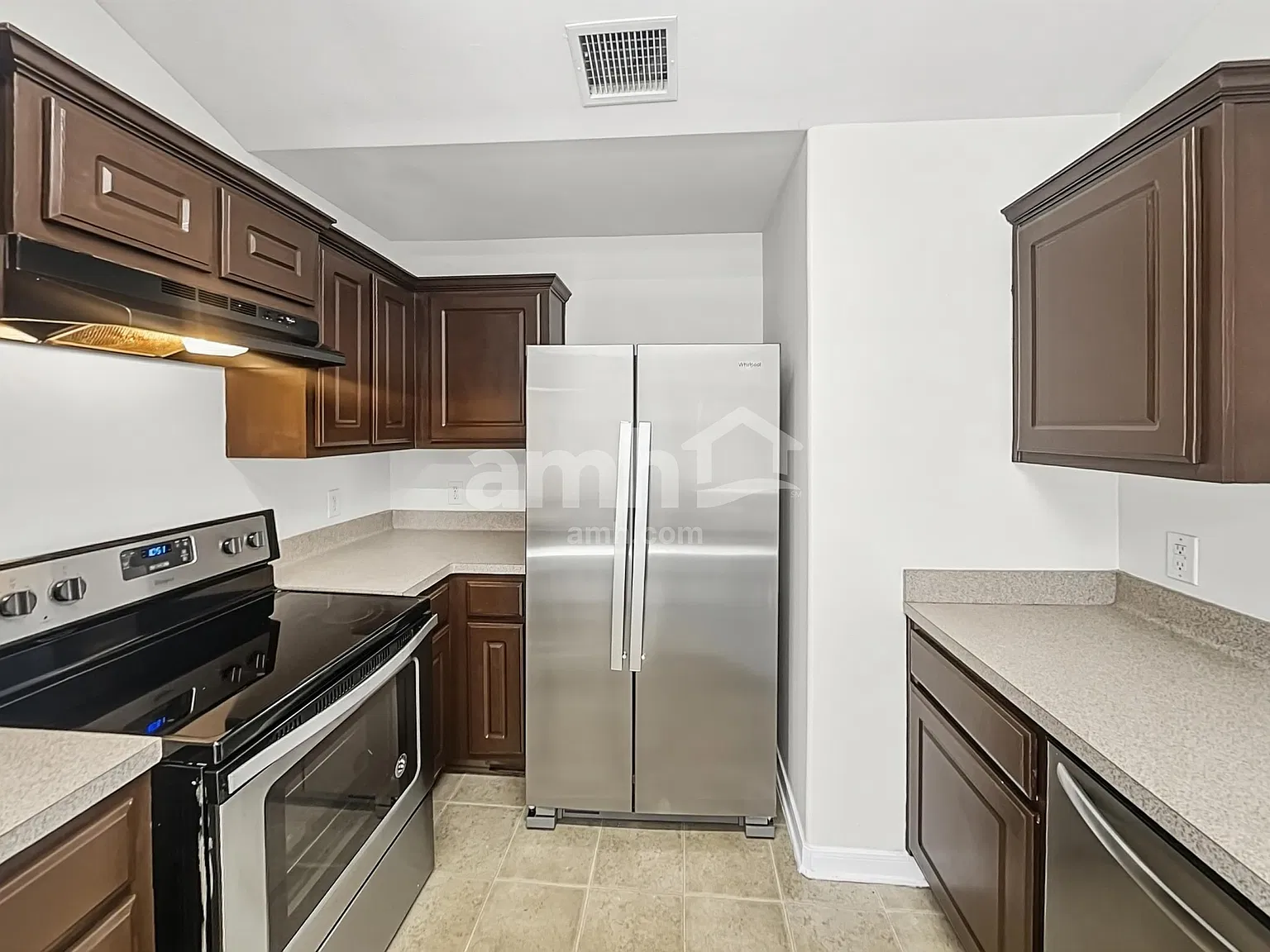 3 bed, 2.0 bath, 1312 sqft, $1,715 — Photo 3
