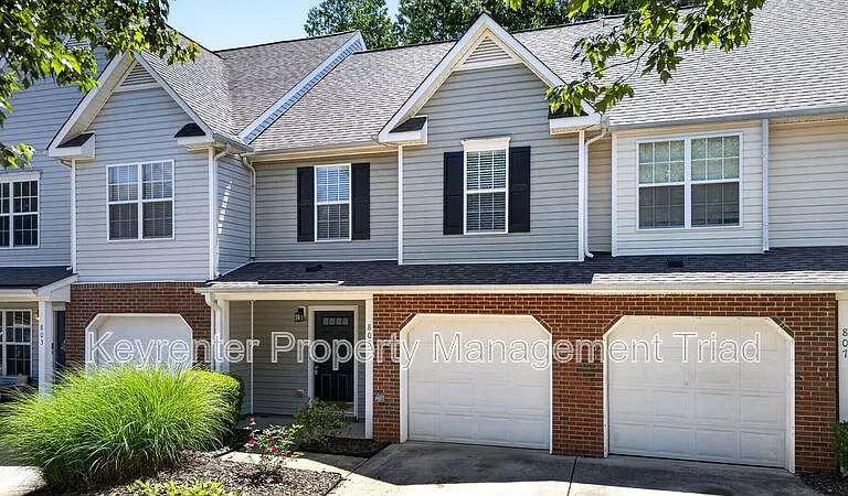 805 Creek Crossing Trl — Photo 19