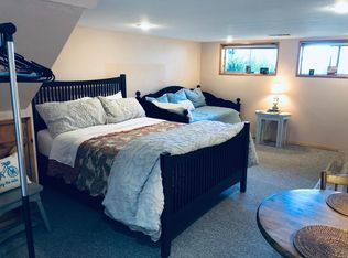 1202 15th St #1, Anacortes, WA 98221