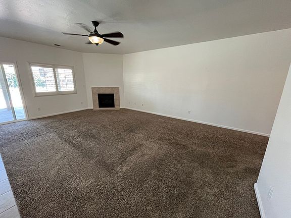 3rd image of 3037 S Spruce Ct