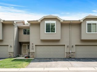 406 7th St E, Carver, MN 55315