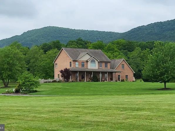 9144 Campbells Run Rd, Saint Thomas, PA 17252