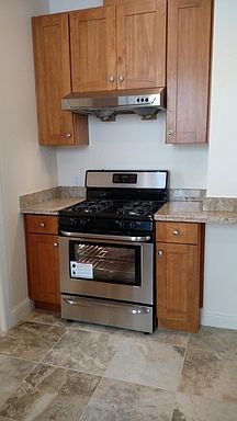 4th image of 1120 Union St APT 12