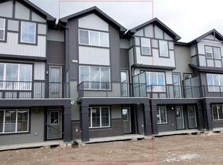 18 E Sundown Pl, Cochrane, AB T4C2T3