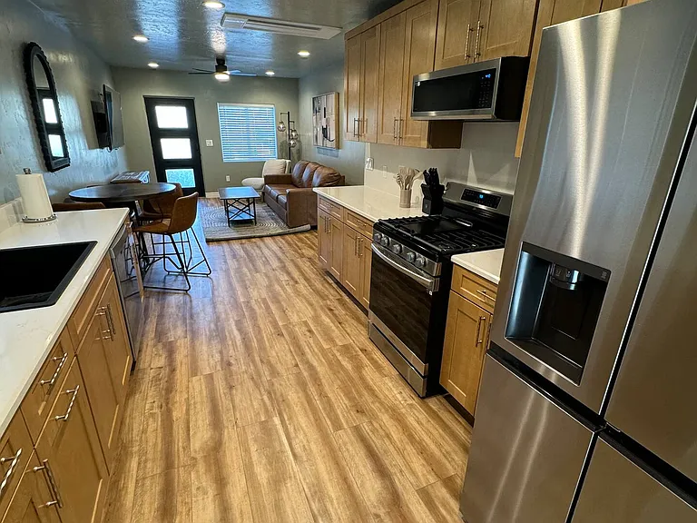 3835 W Glendale St — Photo 18