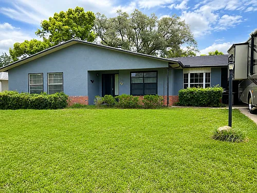 58 Silver Ln Photo 1 58 Silver Ln Photo 1