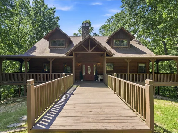 22365 N Log Cabin Dr, Sulphur Springs, AR 72768