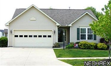 1st image of 826 Stonewater Dr