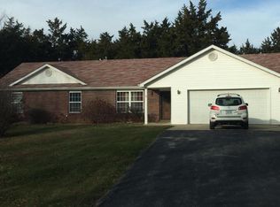 1109 W Trobridge Rd, Columbia, MO 65202