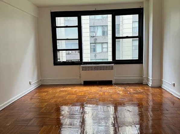 98-40 64th Ave #2E, Queens, NY 11374