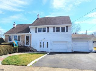 49 Clover Ln, Bloomfield, NJ 07003