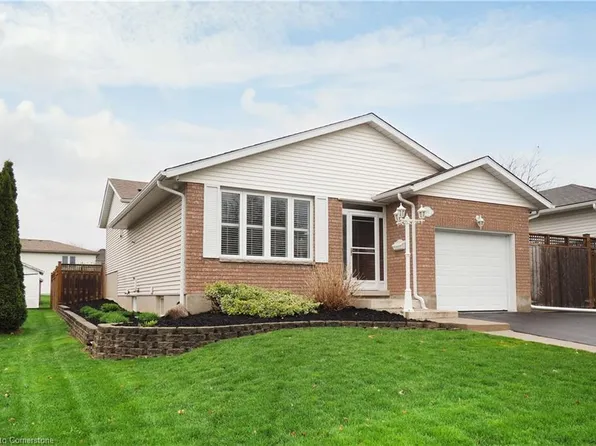 211 Misty Ct, Kitchener, ON N2B 3V4