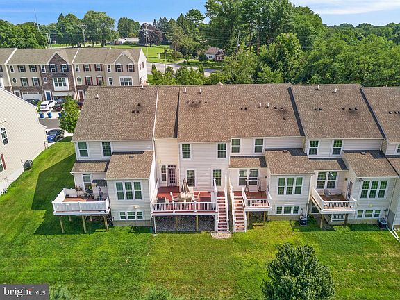 5th image of 1311 Madison Ln
