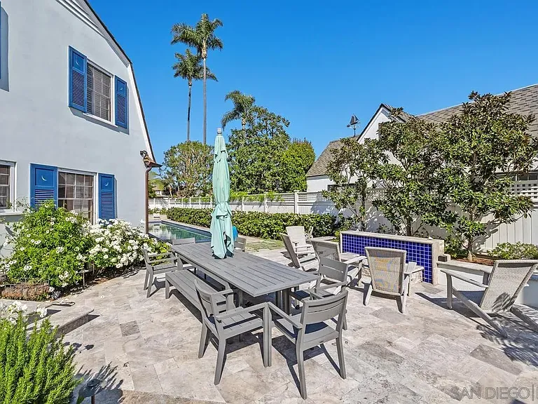 532 Marina Ave — Photo 34