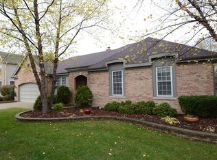 323 Torrington Dr, Bloomingdale, IL 60108
