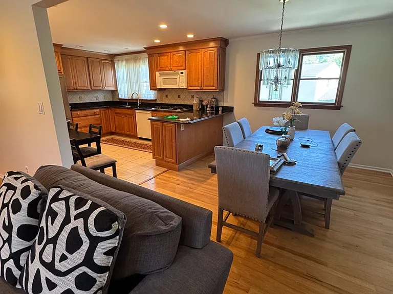 5 Timothy Ct — Photo 12